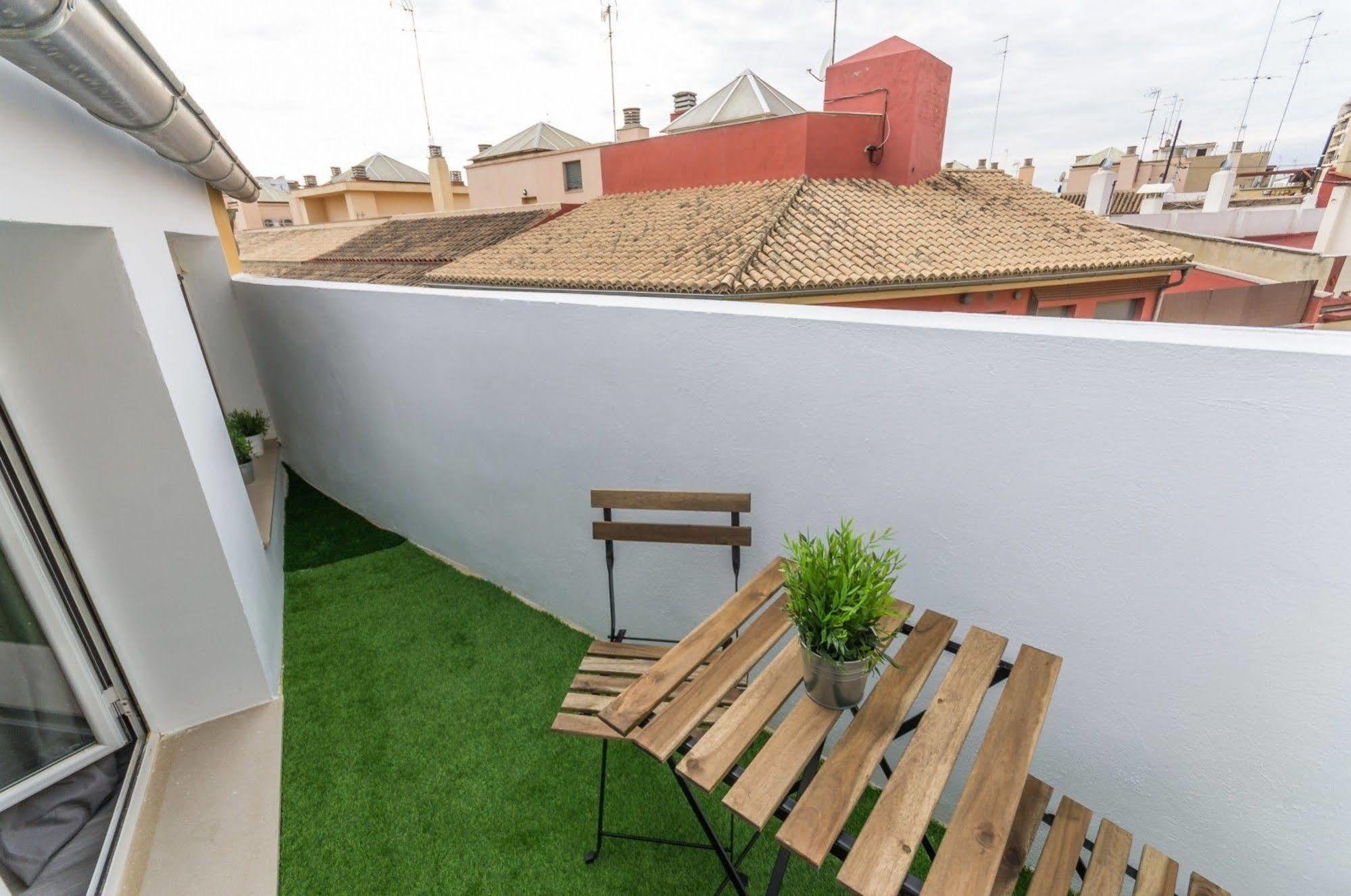Bet Apartments - Tramontana Apartments Valencia Buitenkant foto