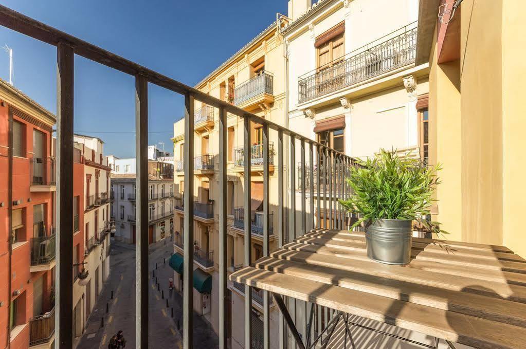 Bet Apartments - Tramontana Apartments Valencia Buitenkant foto